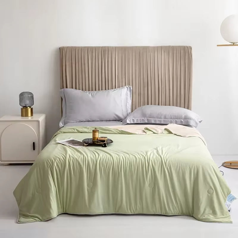 High Quality Cooling Blankets Smooth Air Condition Comforter Lightweight Summer Quilt with Double Side Cold & Cooling Fabric